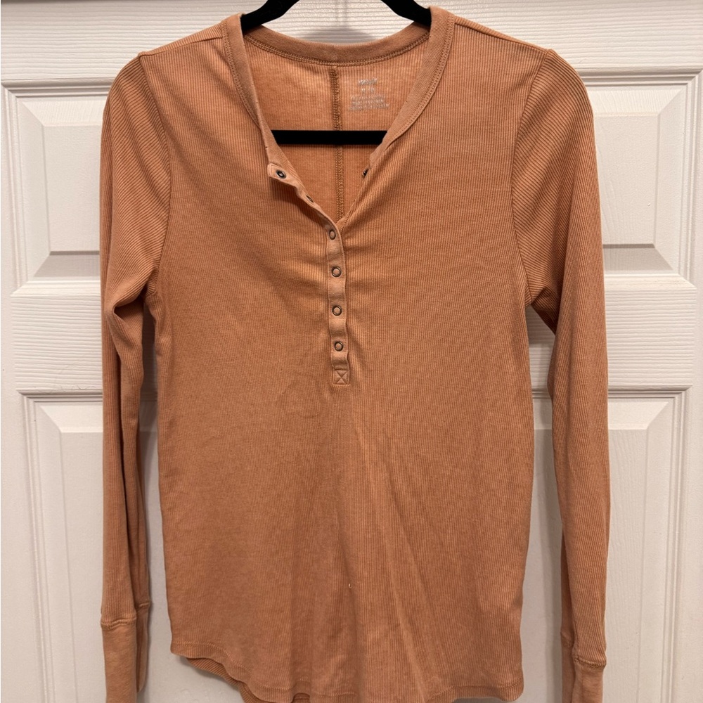 American Eagle long sleeve waffle